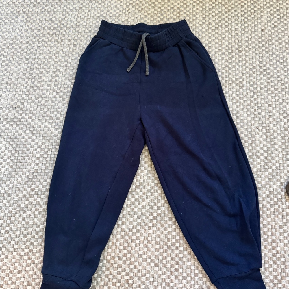 Varley The Relaxed Pant 25 in Navy